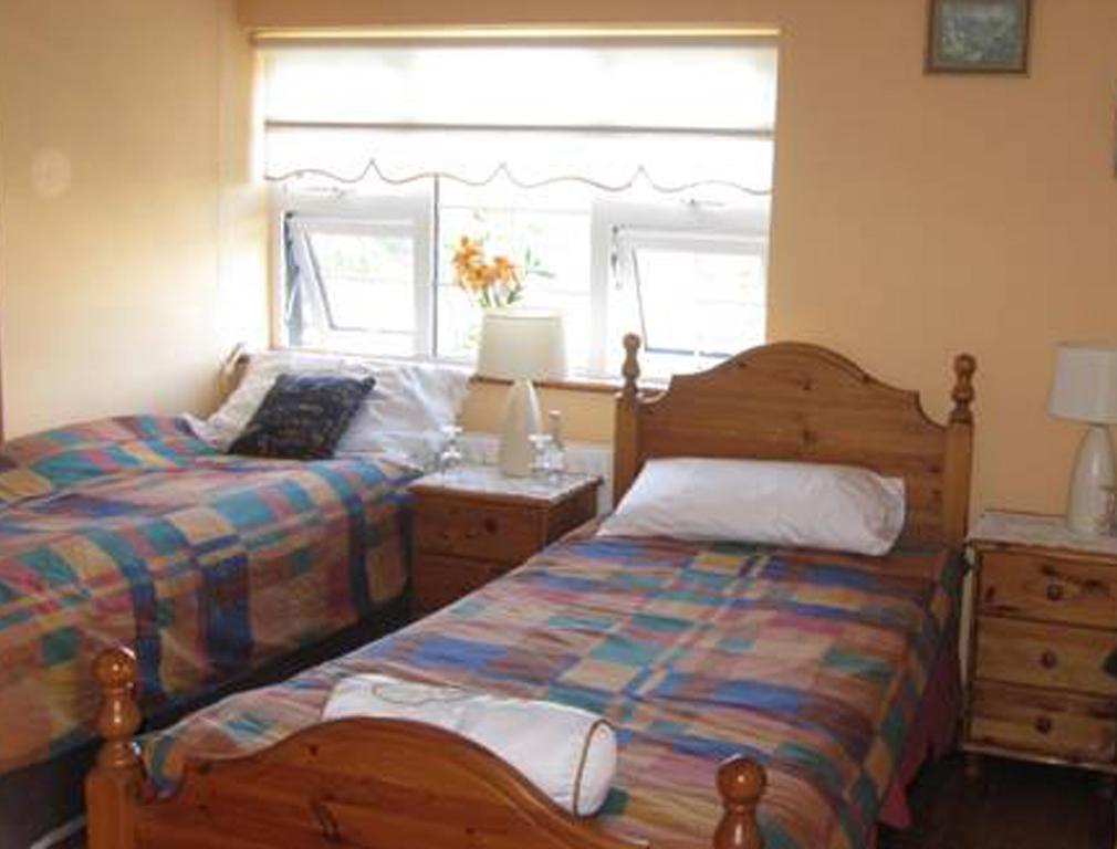 Derghaven B&B, Hostel & Self Catering Scarriff  Szoba fotó