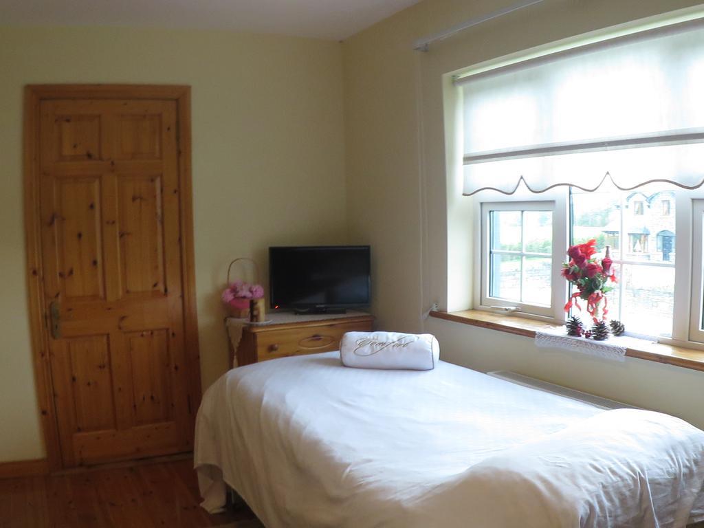 Derghaven B&B, Hostel & Self Catering Scarriff  Szoba fotó